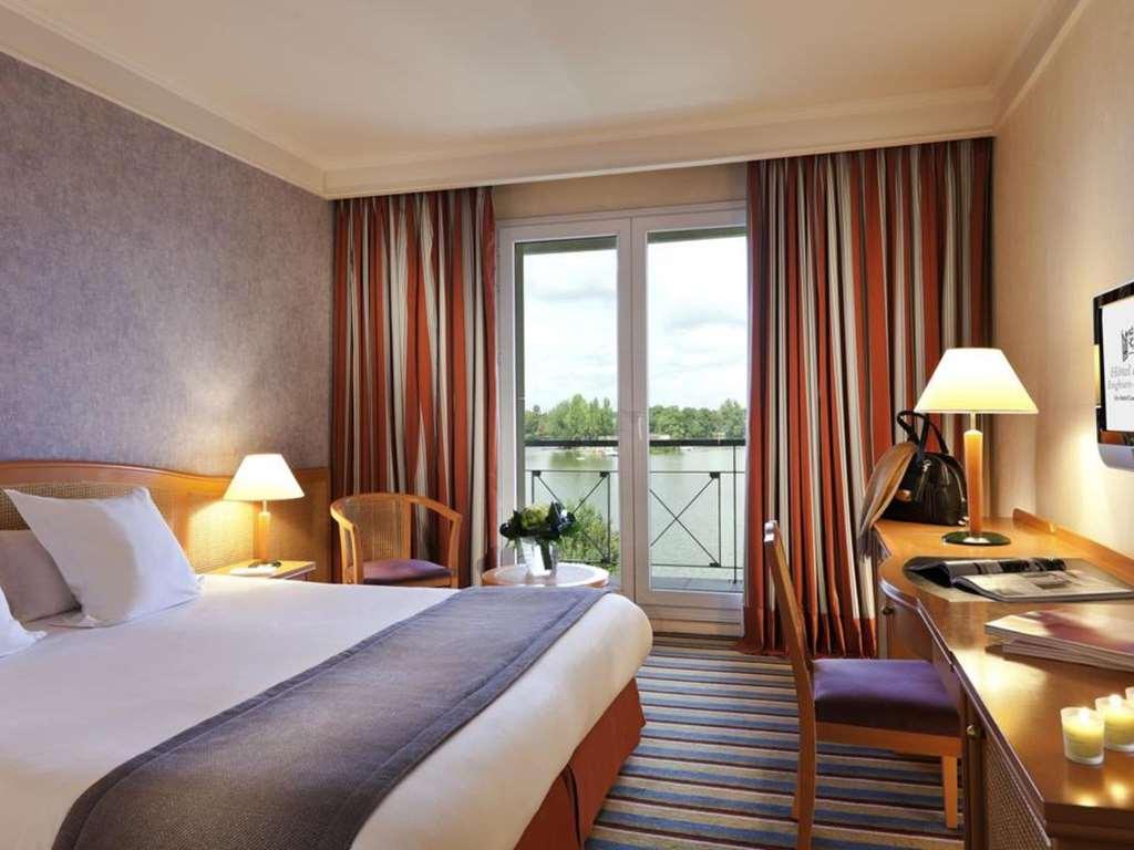 Hotel Barriere L'Hotel Du Lac Enghien-les-Bains Zimmer foto